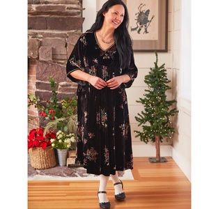 NWT April Cornell Beaded Velvet Babydoll Floral Midi Black Dress size Medium